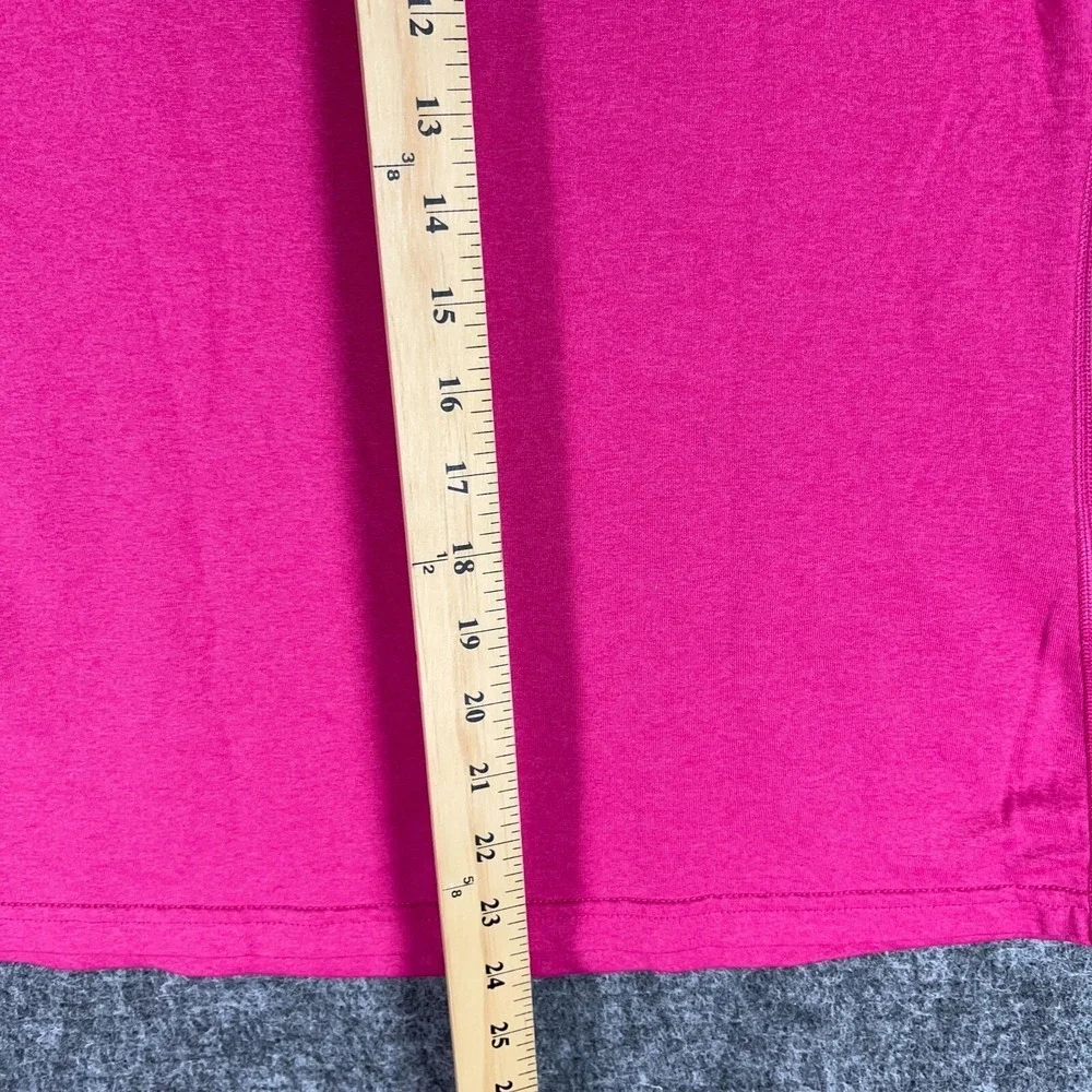 Nike Womens Small Pink‎ Dri FIT Swoosh Short Sleeve Tee Graphic Street Sporty